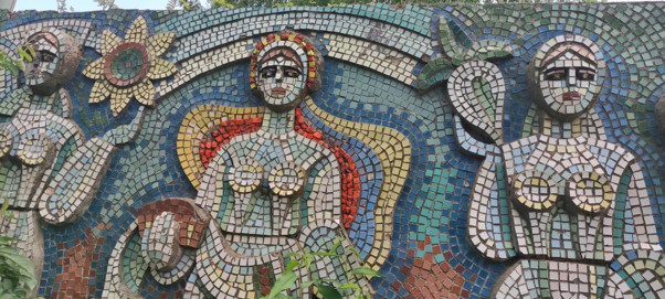 Дорожня стела Три Сестри