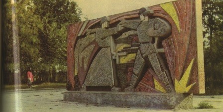 Стела “Кільце зімкнулося”, Звенигородка