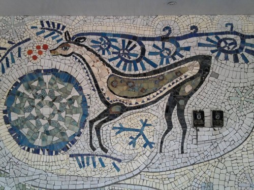 Мозаїки на фасаді кафе «Сніжинка»