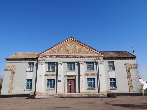 Palace of Culture, Mykhailivka